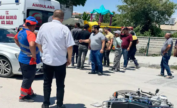 Konya’da korkutan kaza! Motosiklet beton mikserine çarptı