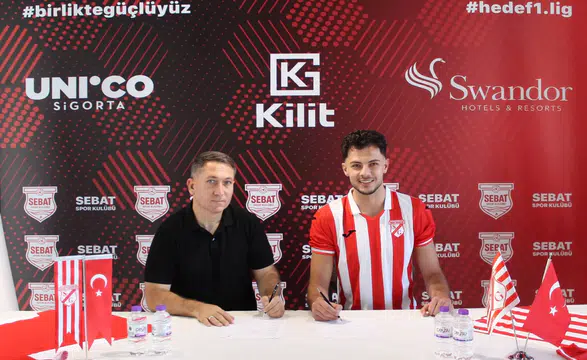 Konyaspor'dan bonservisle Trabzon'a gitti