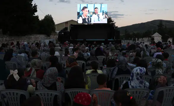 Konya'da meydanlar bu kez sinema salonuna dönüşecek!