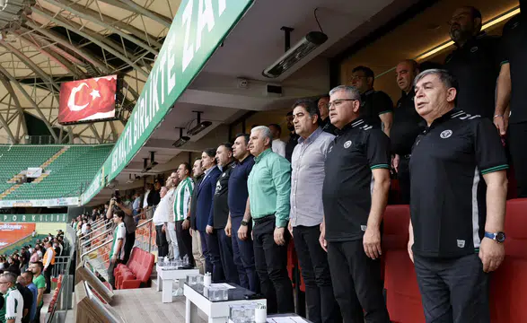 Konyaspor ilk maçına çıktı! O isimler şehrin takımını yalnız bırakmadı