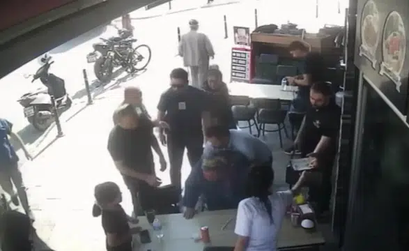 Konya’da döner yerken ölümden döndü! Polis memuru son anda yetişti