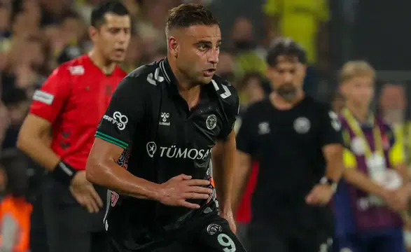 Konyasporlu Deniz Türüç’ten hakem yönetimine sert tepki!