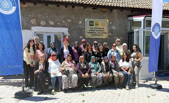 Konya’da kadınlara yeni fırsatların kapısı aralanıyor! Geleceğin meslekleri konuşuldu