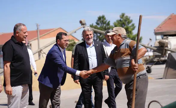 Konya Vekili Altunyaldız, tarım ve ticaret için sahada