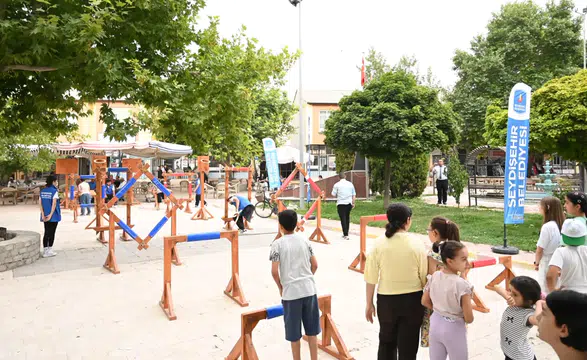 Konya'da yaz bir başka güzel! Çocuklar şenlikte doyasıya eğlendi