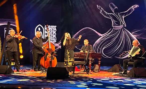 Romanyalı sanatçıdan Konya’da unutulmaz performans