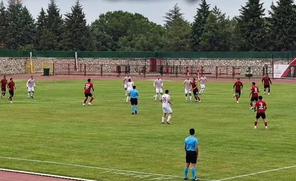 1922 Akşehirspor farklı mağlup