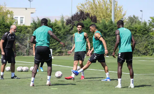 Konyaspor'da izin sonrası hazırlıklar başlıyor