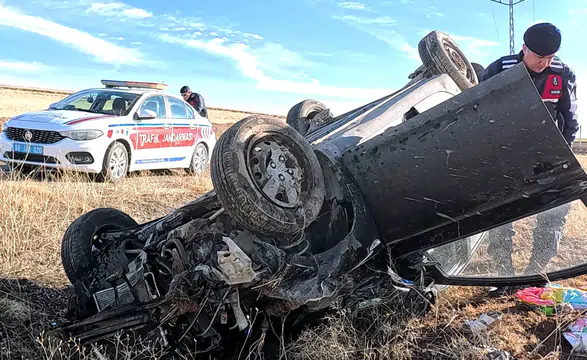 Aksaray’da korkutan kaza: Otomobil şarampole uçtu