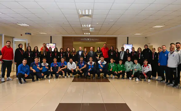 Selçuklu’da sporun yıldızları Başkan Pekyatırmacı ile bir araya geldi