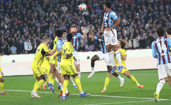 Trabzon'da gol düellosu! Zafer Fenerbahçe'nin
