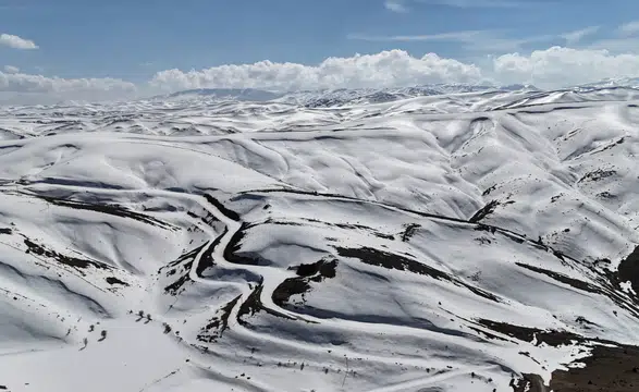 Orta Toros Dağları karla kaplı görüntüsüyle nefes kesti!
