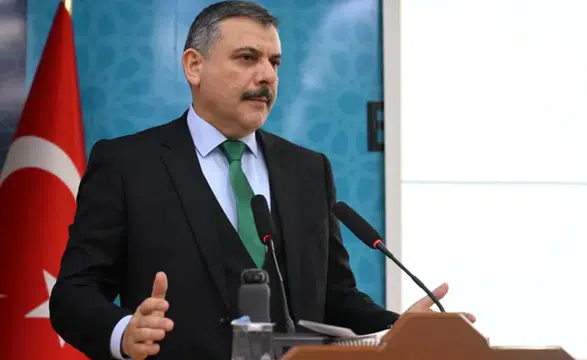 Çumralı Bakan Çiftçi yarın memleketine geliyor