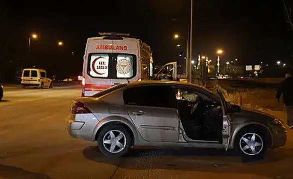 Konya’da kulağında kulaklık olduğu iddia edilen yayaya otomobil çarptı!