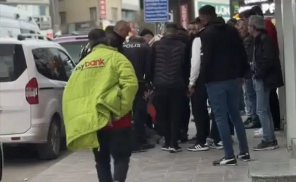 Konya’da sokak ortasında saldırı! Paniğe neden oslı