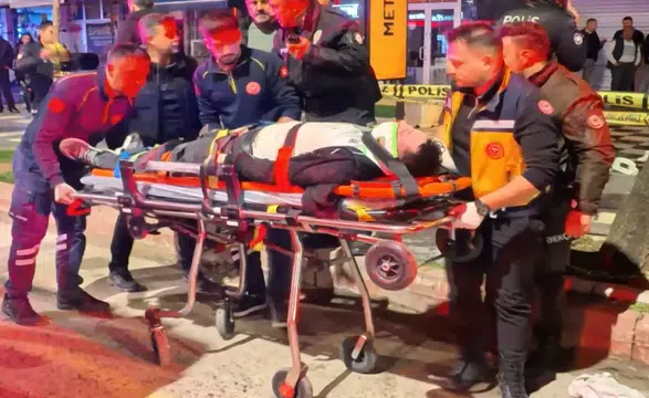 Aksaray’da kavga kanlı bitti: Annenin “oğlum ölüyor” feryadı