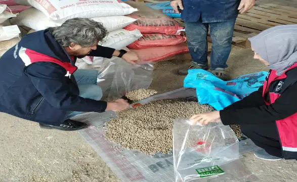Konya'da gıda güvenliği için sıkı denetim! Numune alımları sürüyor