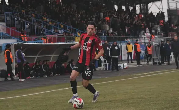 Konyasporlu Emir Bars isyan etti!