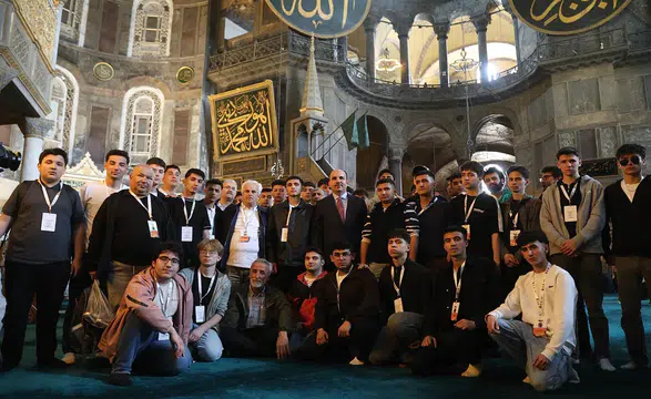 Konya’dan İstanbul’a genç akını! 125 bin öğrenci bu projeyle yola çıktı