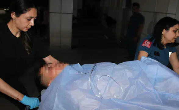 Aksaray’da kız meselesi kanlı bitti! 17 yaşındaki genç ağır yaralandı