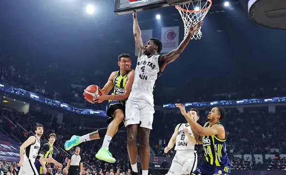 Fenerbahçe - Beşiktaş maçları şifresiz yayınlanacak