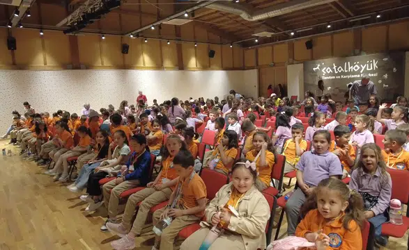 Trabzon’dan geldiler, Çumralı çocuklara unutulmaz bir gün yaşattılar