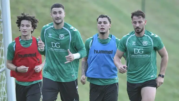 Konyaspor, Slovenya'da ilk antrenmanını yaptı