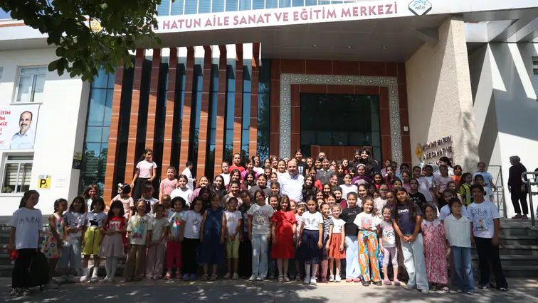 Konya'da yaz kursları dolup taştı! Başkan Altay öğrencilerle buluştu