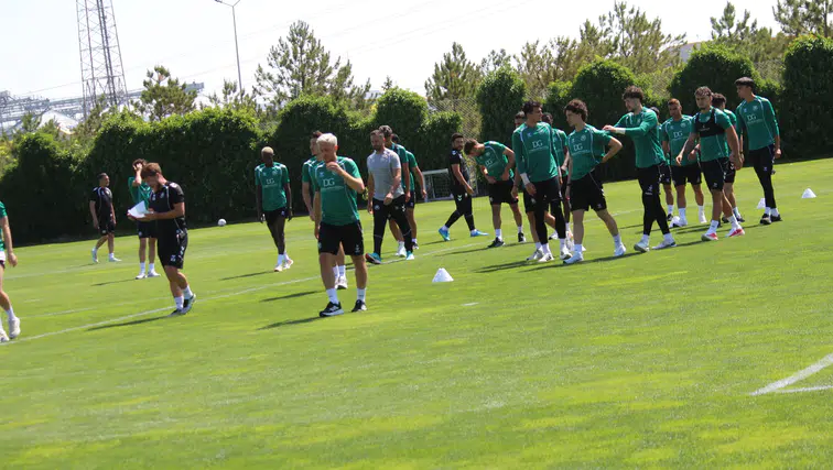 Konyaspor, kamp kadrosunu açıkladı
