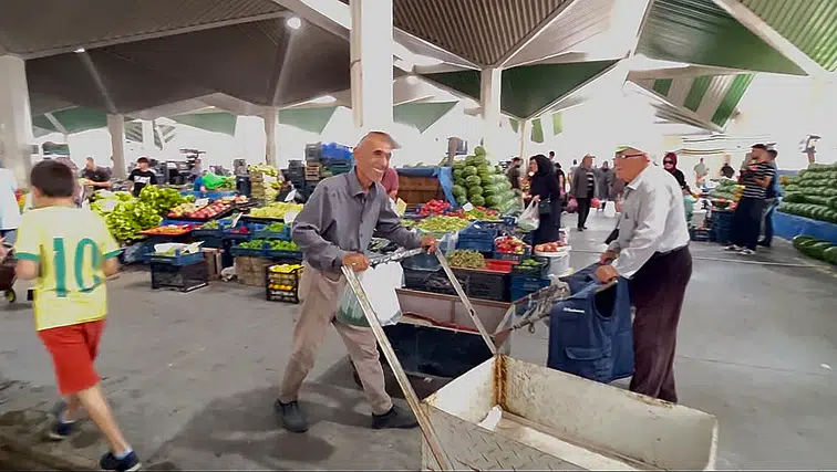 Konya’da semt pazarlarının sessiz kahramanları