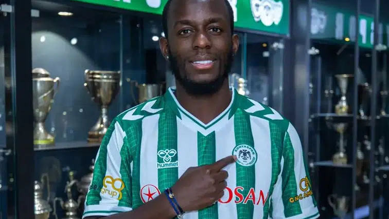 Konyaspor’a yeni transfer! Dompé imzayı attı