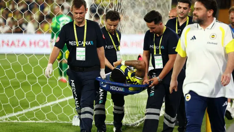 Fenerbahçeli yıldız, Konyaspor maçını kaçıracak