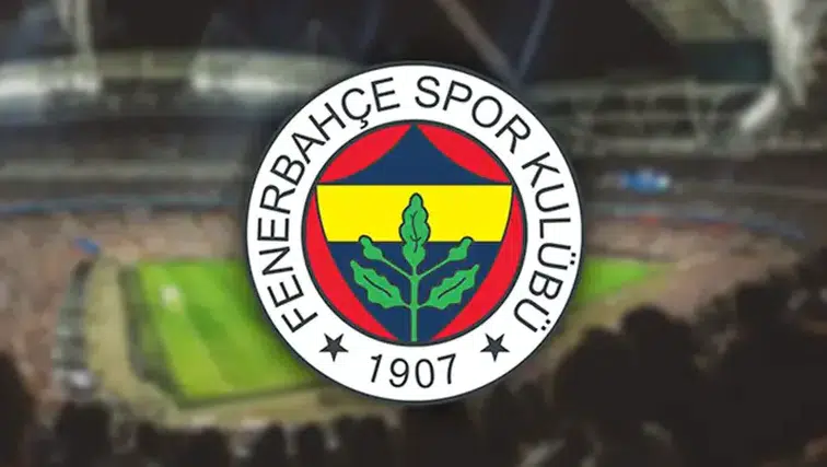 Fenerbahçe yıldız futbolcusuyla yollarını ayırdı