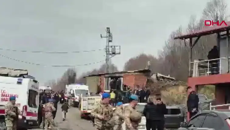 Zonguldak'ta maden ocağı göçtü!