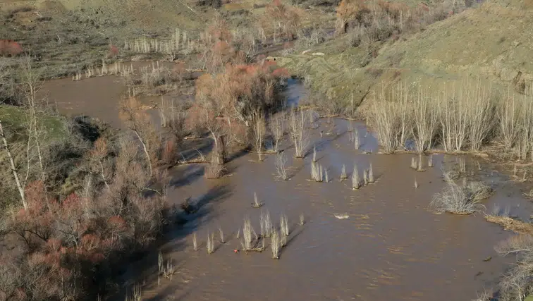 Konya’da taşkın alarmı! Tarım arazileri su altında kaldı