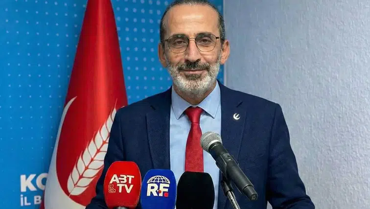 YRP'li Ayvaz'dan Konyaspor çıkışı! "Siyasetten uzak durun"