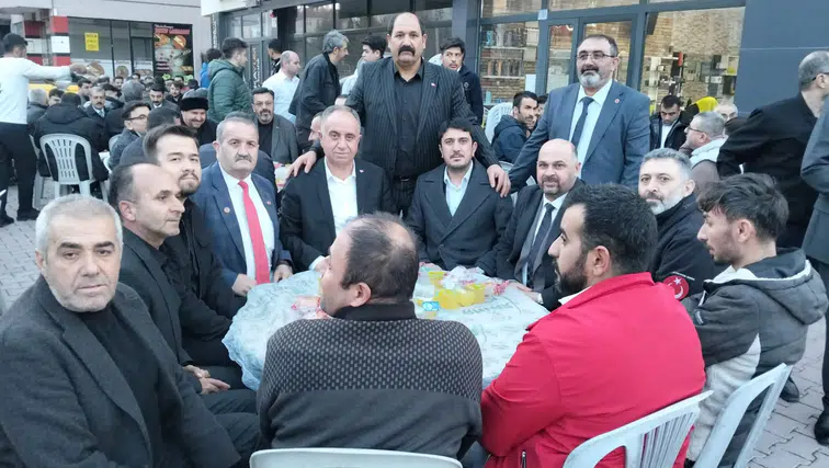 Konya iş dünyası Koman ailesinin iftarında bir araya geldi