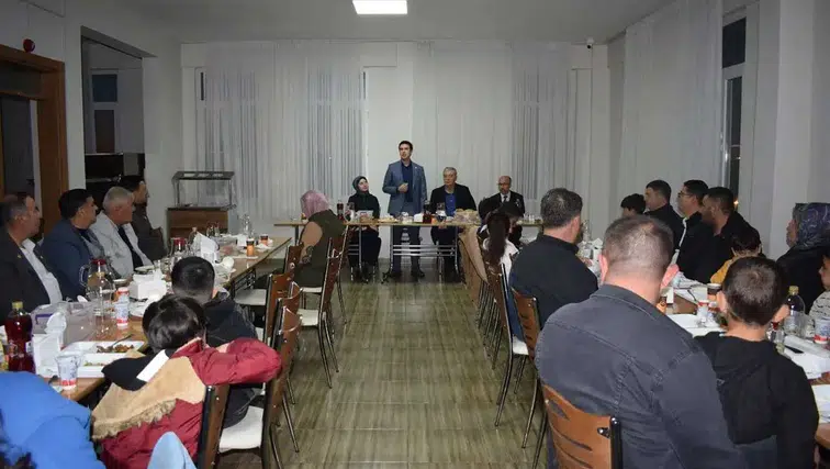 Konya'da anlamlı iftar! Birlik sofrası kuruldu