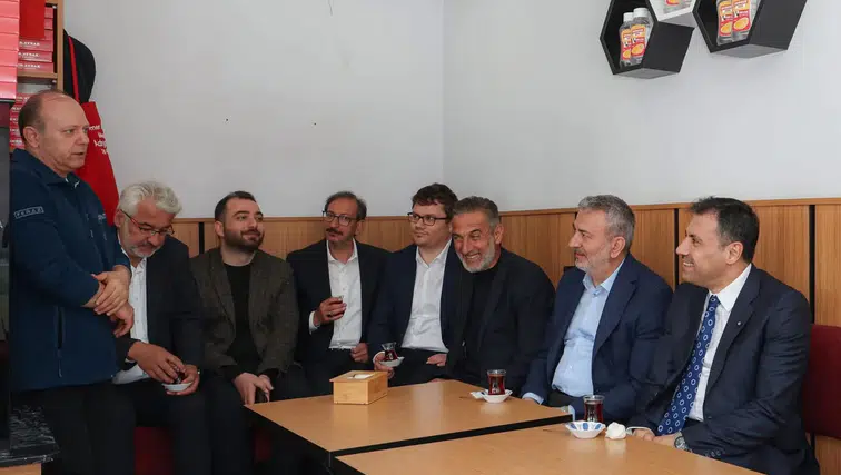 Başkan Özgökçen, Konyalı vatandaşla çay içti, sorunları dinledi