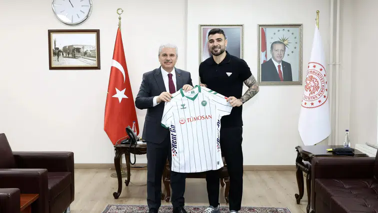 Konyaspor Kaptanı Demirbağ, Vali ile görüştü