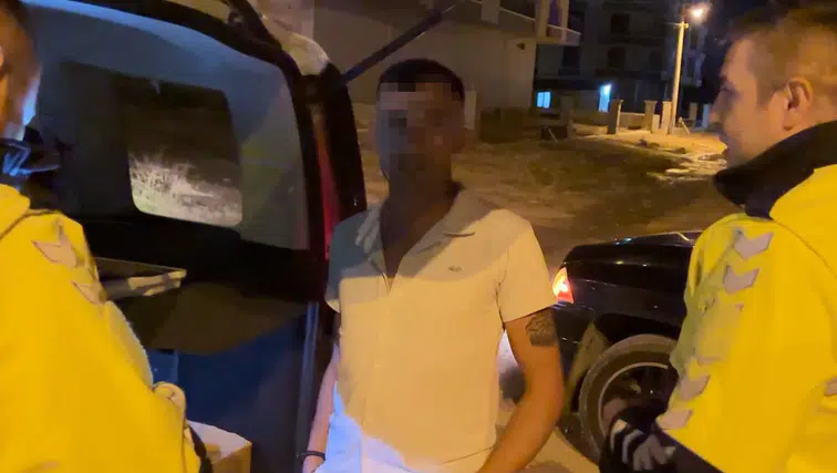 Aksaray’da kaza yapan sürücüden ilginç savunma: "Bende alkol yok, sinir hastalığı var"
