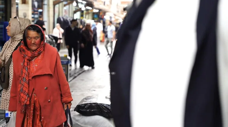 ÖZEL- Konya Bu Sürprizi Konuşuyor! Kırmızılı Kadına Öyle Bir Jest Yapıldı Ki