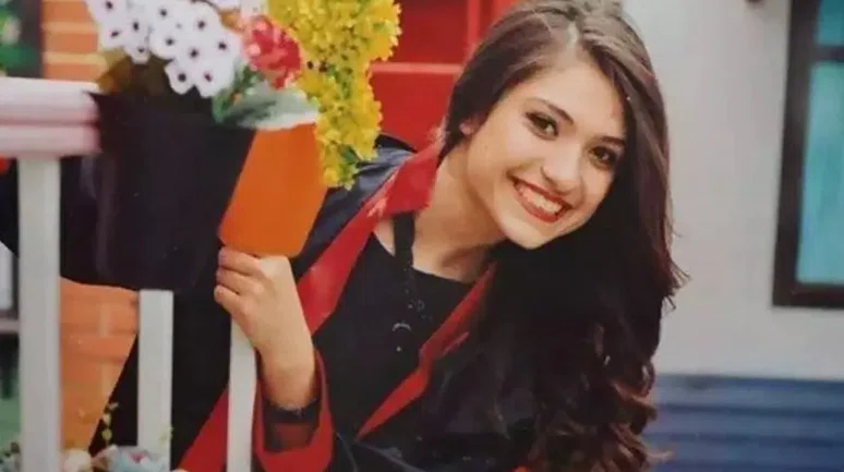 Bir Melodi Gibi Kaldı Hafızalarda: Şehit Öğretmen Aybüke