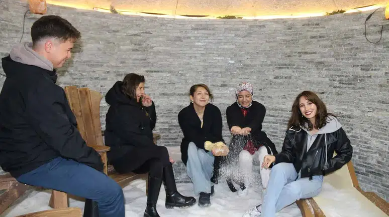 Tuz Gölü’nde mucize deneyim: Tuz odaları nefes darlığına iyi geliyor