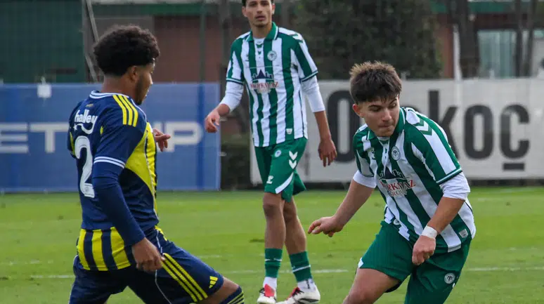 Konyaspor, Fenerbahçe'ye farklı mağlup