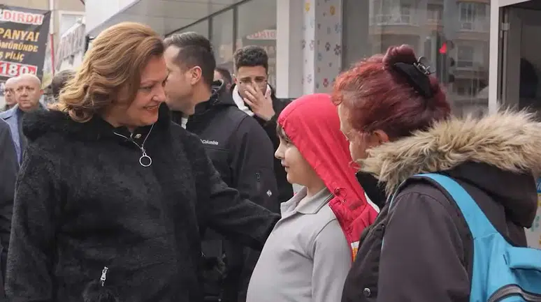 Afyonkarahisar’da Başkan Köksal sahada! Vatandaştan 'memnunuz' yanıtı