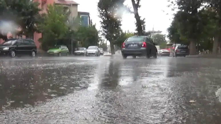 Tarım şehri Aksaray’da beklenen yağış nihayet geldi