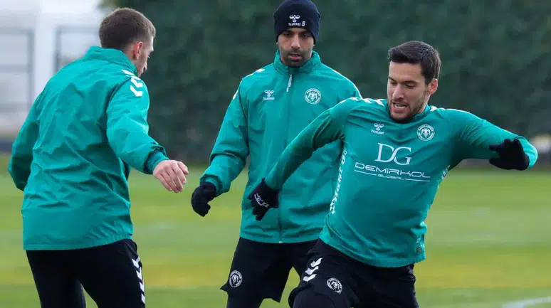 Konyaspor ara vermeden mesaiye başlıyor