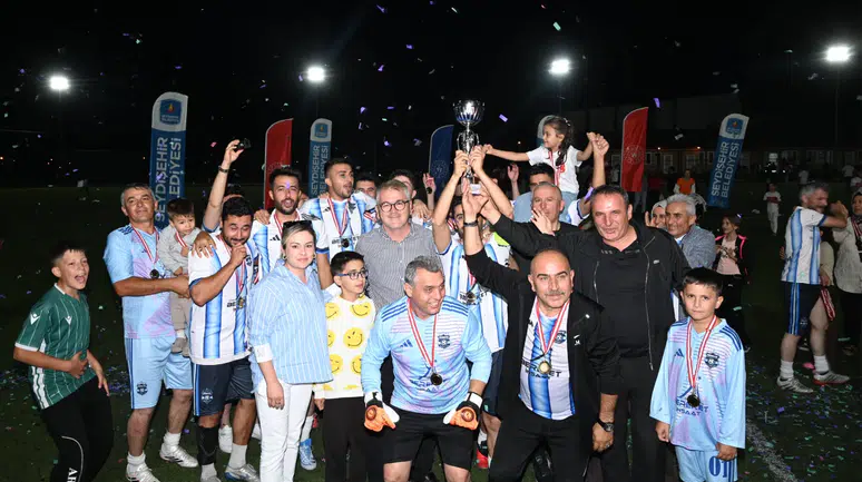 Konya'da Başkanlık Kupası'nın şampiyonu belli oldu! Final 3 golle bitti