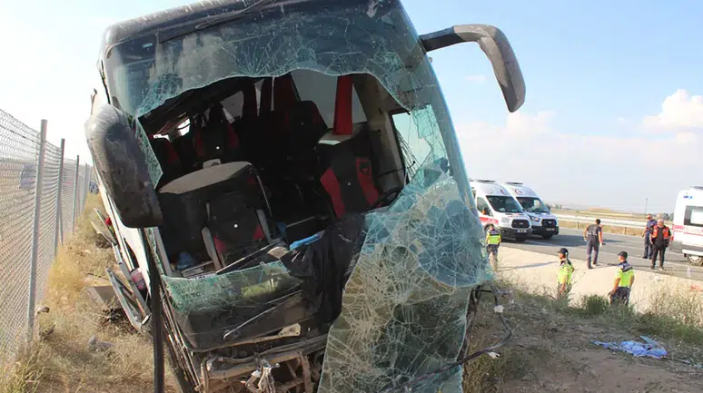 44 kişi yaralanmıştı! Aksaray'daki otobüs kazasında acı haber geldi